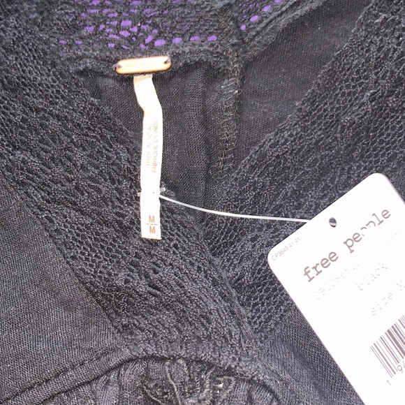 Beautiful Eyelet Laced Accents Textures Fabric Top - Picture 5 of 7